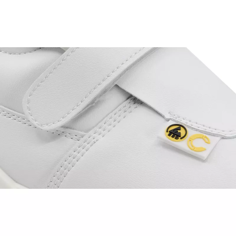 Bota de seguridad Calima Tule 9252 blanca S2 ESD T-41 con acabado en piel y diseño con velcro ajustable.