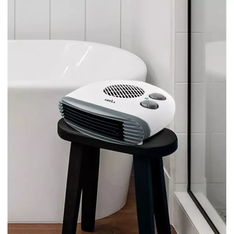 Termoventilador Fabrilamp Grato 2000 W blanco compacto con diseño moderno y controles manuales para fácil uso