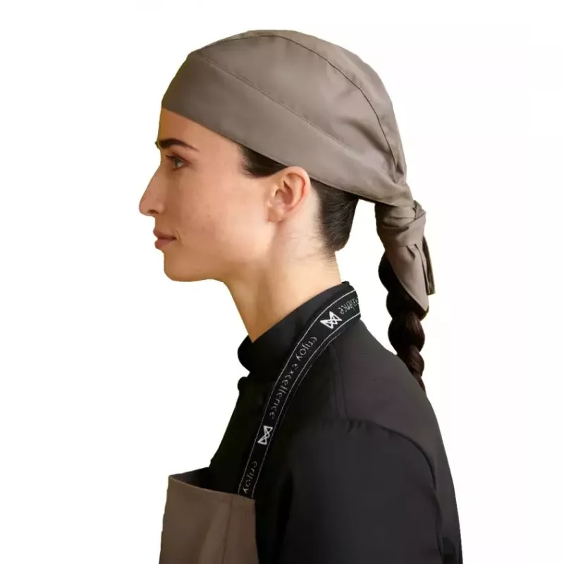 Bandana de cocina Monza 04281 visón 705 en tejido suave, color visón, diseño práctico y ajustable.