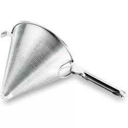 Colador chino Lacor 60326 inox 18/10 de 26 cm con diseño cónico y perforaciones finas para colar eficazmente.