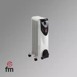 RADIADOR FM RW-10 1000 W 5 de color blanco, diseño vertical y acabado moderno, perfecto para calefacción eficiente.