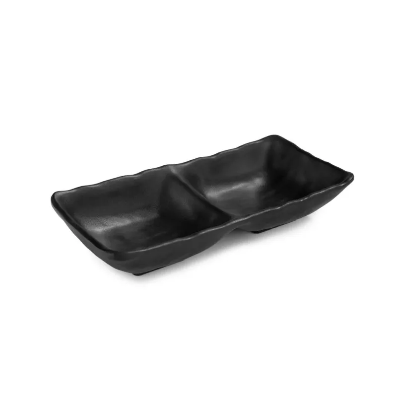 Bandeja Black Snack 17x8 P22120 de cerámica negra con diseño de doble compartimento y acabado mate.