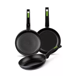 Juego sartenes Monix Green 18 22 26 cm inducción negro con mango antideslizante y superficie antiadherente.