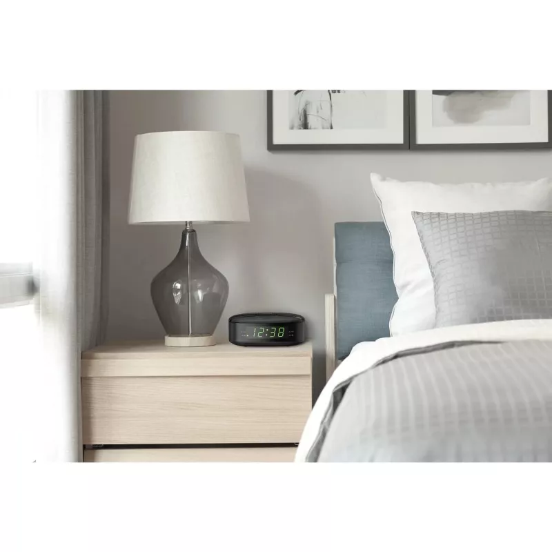 RADIO RELOJ DESPERTADOR PHILIPS TAR3205/12 negro con pantalla LED y funciones de alarma y radio FM.