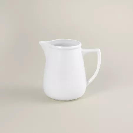 Lechera c/asa 920cc moderna Eurodra blanca de cerámica con diseño contemporáneo y acabado brillante.