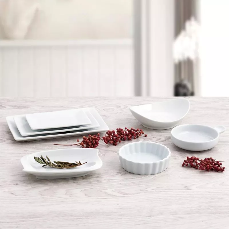 RABANERA 20*13 QUID GASTRO 7406032 de cerámica blanca con acabado mate y diseño rectangular ideal para presentación de platos.