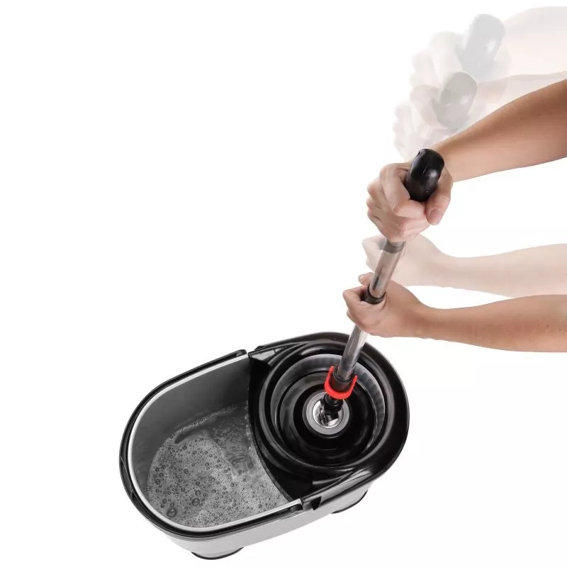 CUBO TATAY C/ESCU TWISTER 1103700 de plástico negro con sistema de escurrido eficiente y mango ergonómico