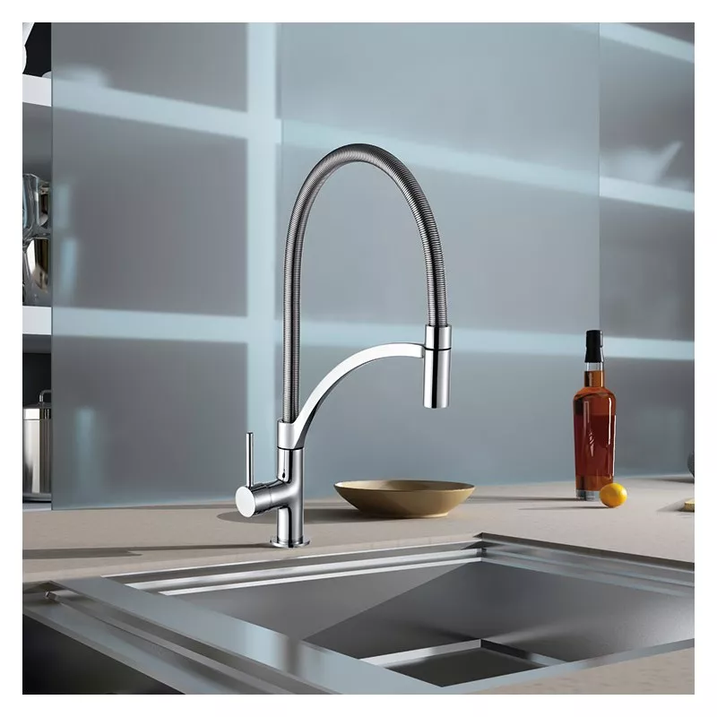 Grifo de cocina GME Design 3141 monomando extraíble cromo con acabado brillante y diseño moderno.