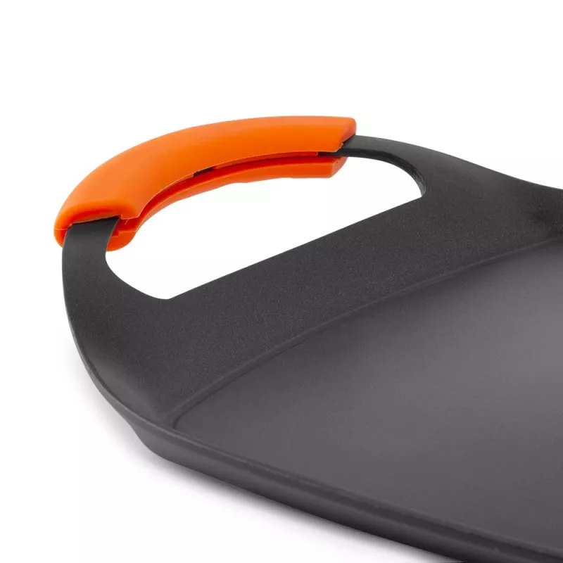 Plancha grill Orbegozo GDB 4700 de aluminio fundido con mango ergonómico naranja, 28,5x38 cm, superficie antiadherente.