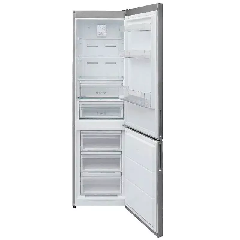 Frigorífico combi New Pol NWC187EIDI.1 NoFrost 186 inox con acabado en acero inoxidable y diseño moderno.