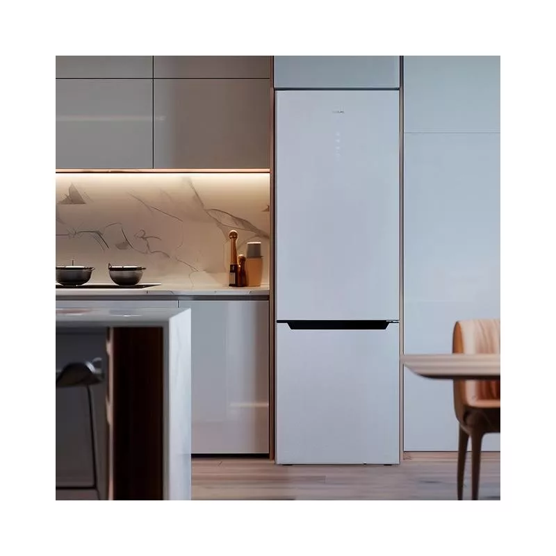 Frigorífico combi Cecotec Bolero 356 2420 NoFrost blanco con acabado liso y diseño moderno para una cocina elegante