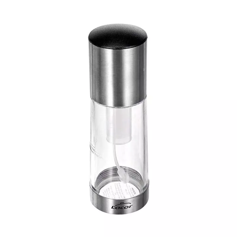 PULVERIZADOR ACEITE 100 ML. 61908 LACOR de diseño elegante en acero inoxidable y plástico transparente con acabado brillante.