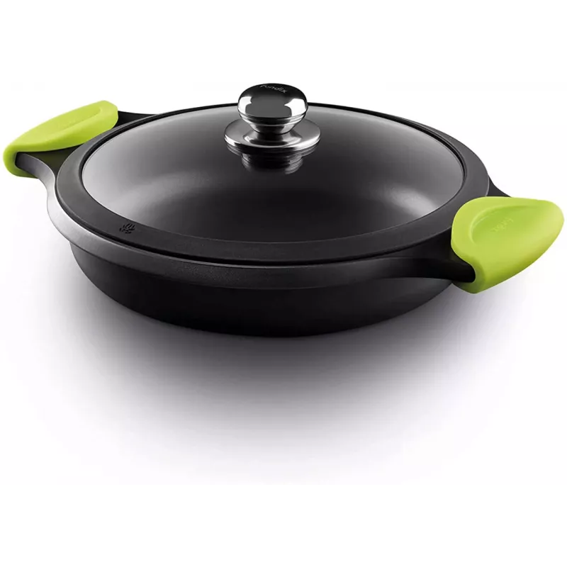 Cacerola baja Fundix 28 cm aluminio fundido inducción color negro con asas verde y tapa de cristal.
