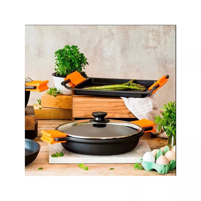 Cacerola baja Bra Efficient 36 cm de aluminio fundido inducción con acabado antiadherente y asas ergonómicas naranjas