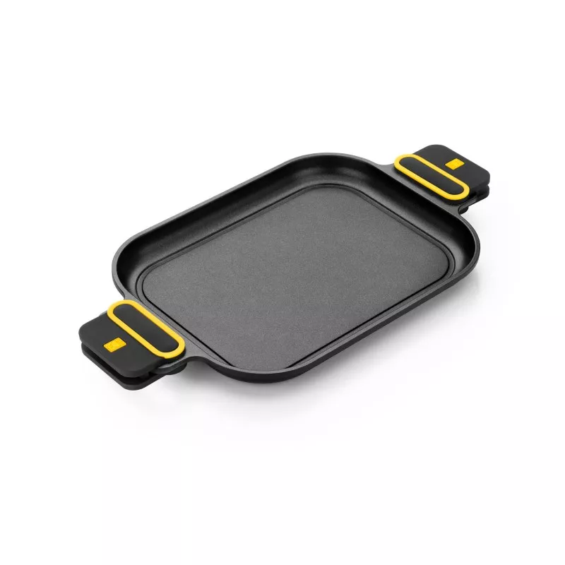 PARRILLA PLANA DAILY PRO 32*24 BRA antideslizante en color negro con asas ergonómicas y superficie antiadherente