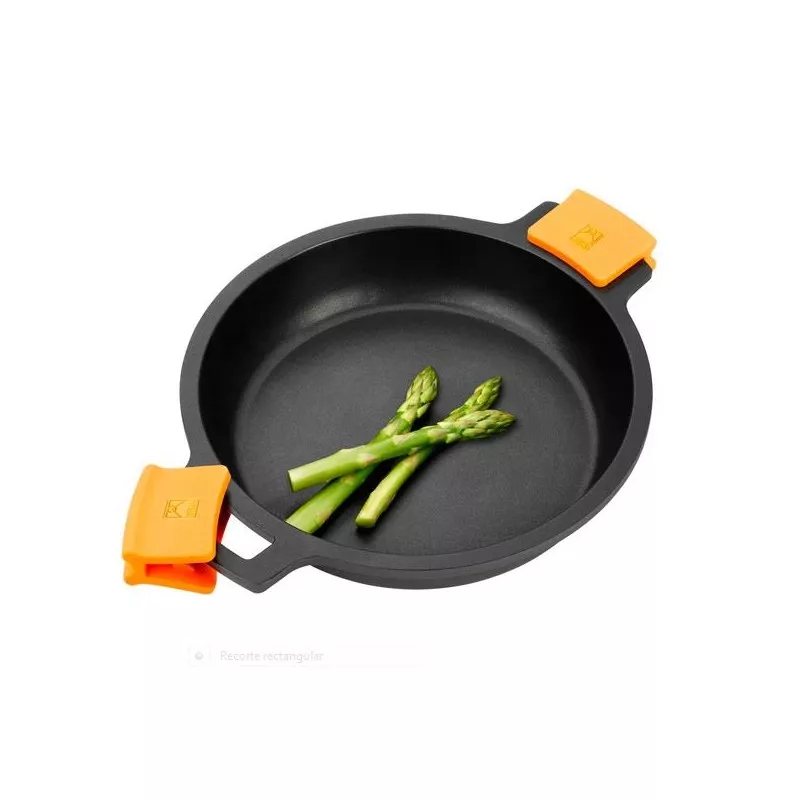 Cacerola baja Bra Efficient 20 cm de aluminio fundido inducción negra con asas naranjas y diseño moderno