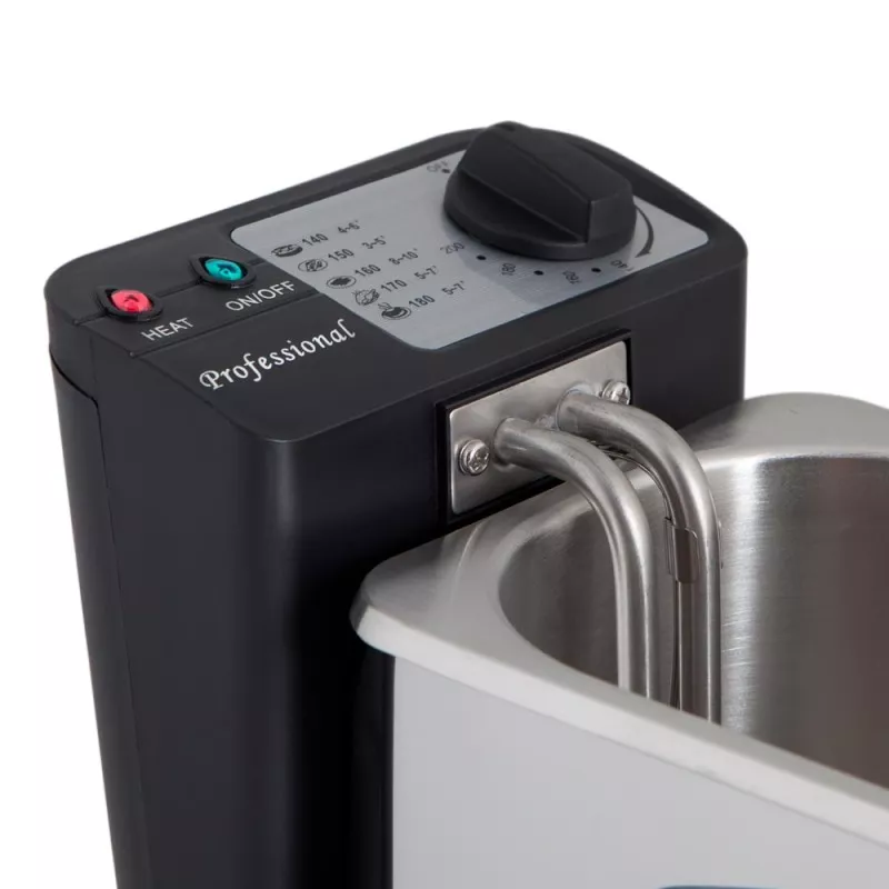 Freidora de aceite Orbegozo FDR25 2,5L 2000W inox con diseño en acero inoxidable y control digital de temperatura.