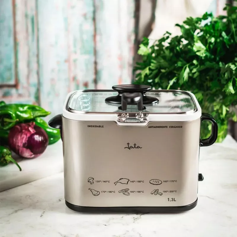 Freidora de aceite Jata FR326E 1,3L 1000W inox con diseño cuadrado y acabado de acero inoxidable brillante