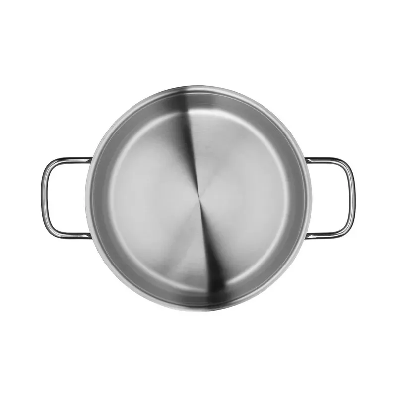 Olla baja WMF Diadem Plus 20 cm de acero inoxidable brillante para inducción con asas ergonómicas.