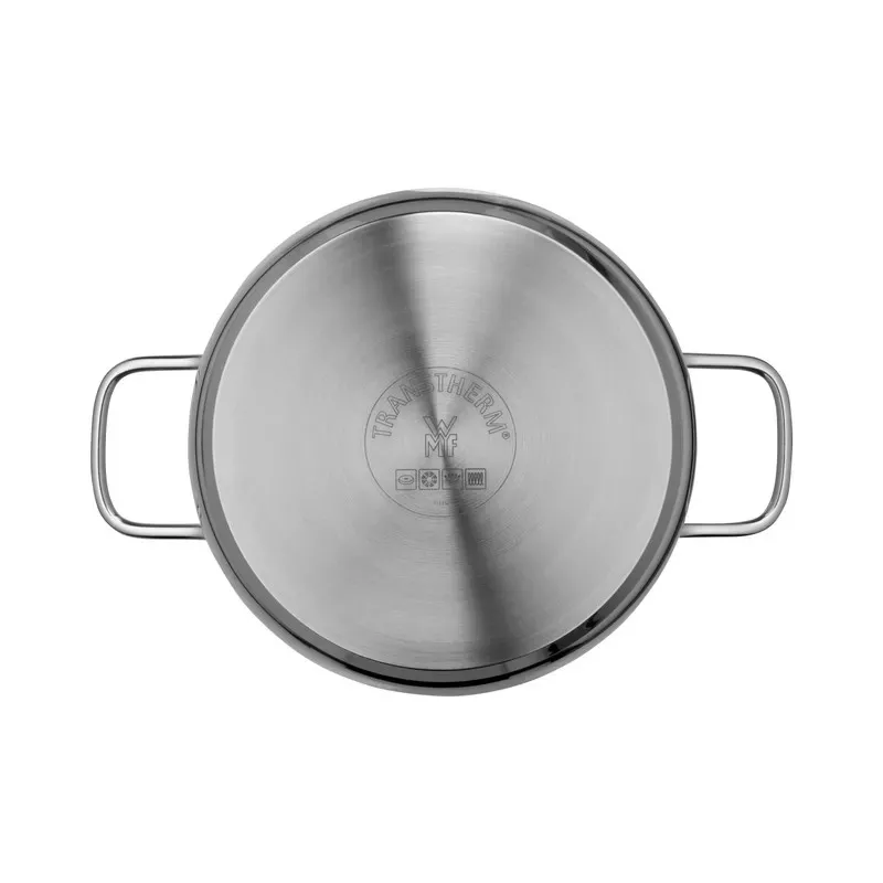 Olla baja WMF Diadem Plus 20 cm de acero inoxidable para inducción con diseño pulido y asas ergonómicas.