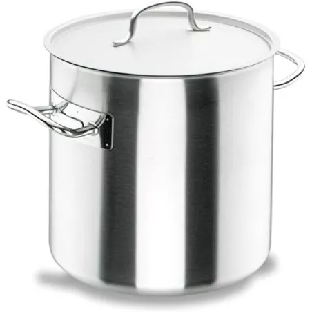 Olla Lacor Chef 28 cm 17,2L acero inoxidable inducción con tapa y asas, diseño duradero y acabado brillante.