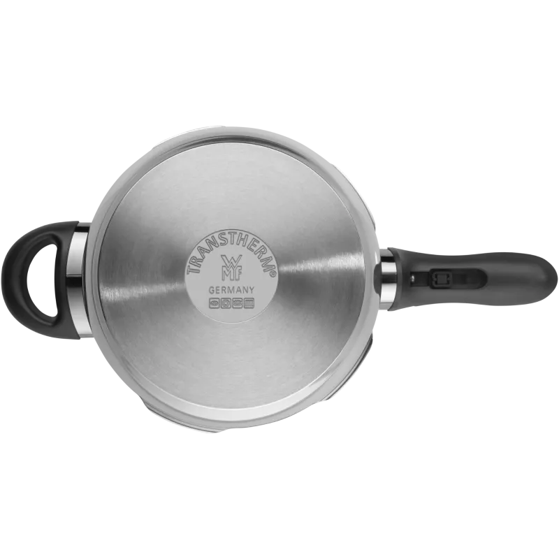 Olla a presión WMF Perfect 6,5L de acero inoxidable con acabado pulido y mango ergonómico para inducción.