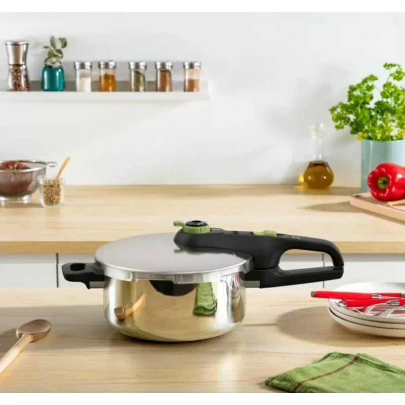 Olla a presión Tefal Secure Trendy 4L acero inoxidable con tapa de seguridad y mango ergonómico negro