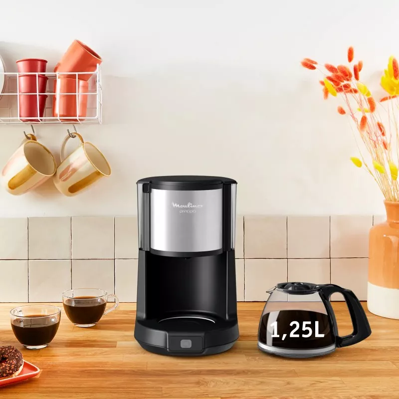 Cafetera de goteo Moulinex Subito FG370811 negra y plateada, capacidad de 15 tazas y 1000W de potencia.