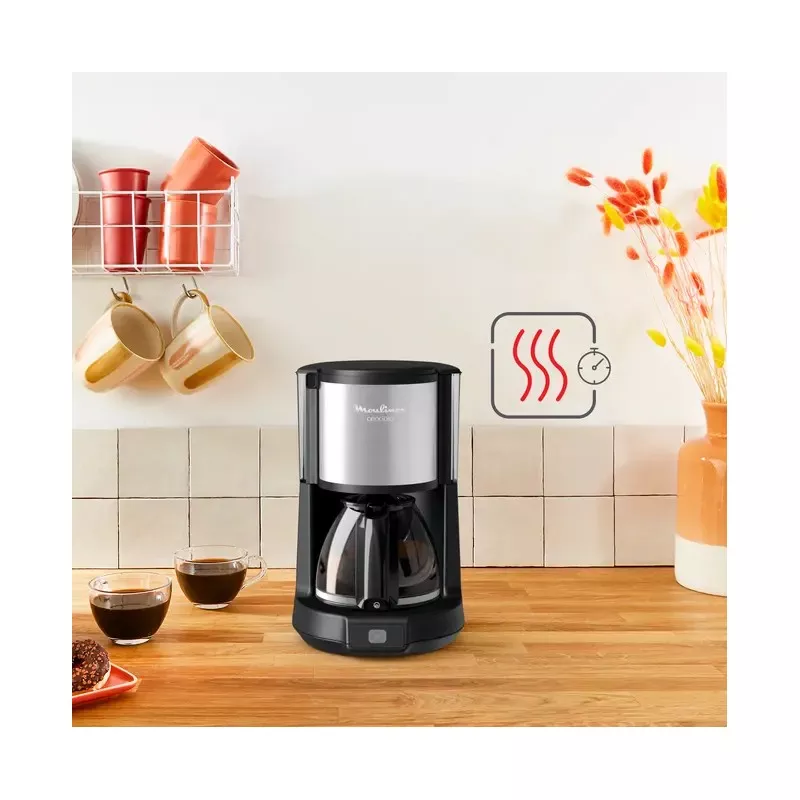 Cafetera de goteo Moulinex Subito FG370811 15 tazas 1000W con acabado en negro y acero inoxidable, diseño moderno y resistente.