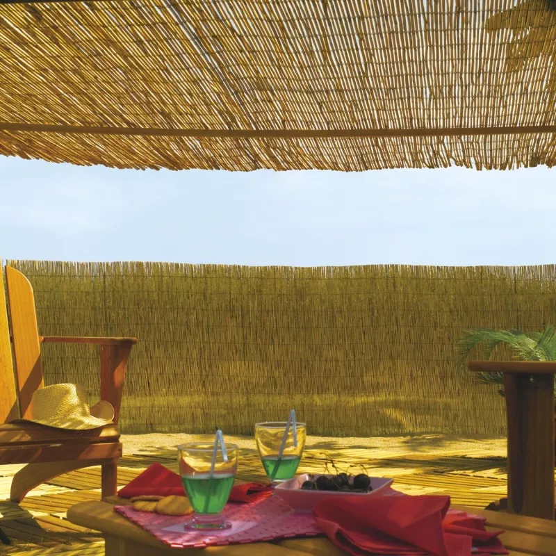 Cañizo bambú natural Nortene Reedcane 1,5x5 m en color marrón para ocultación y sombreo, adecuado para espacios exteriores