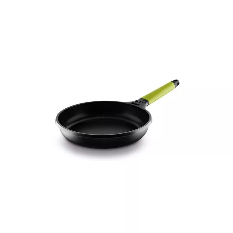 Sartén Fundix F3-I20 20 cm de aluminio fundido inducción con acabado antiadherente y mango ergonómico verde.
