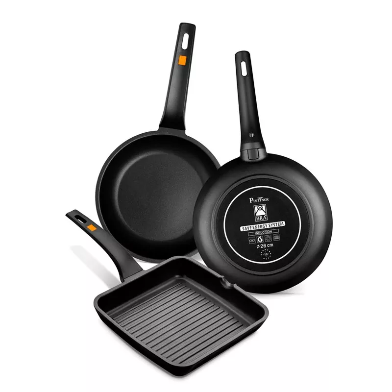Sartén BRA Efficient 18 cm aluminio fundido inducción color negro, diseño ergonómico y superficie antiadherente.