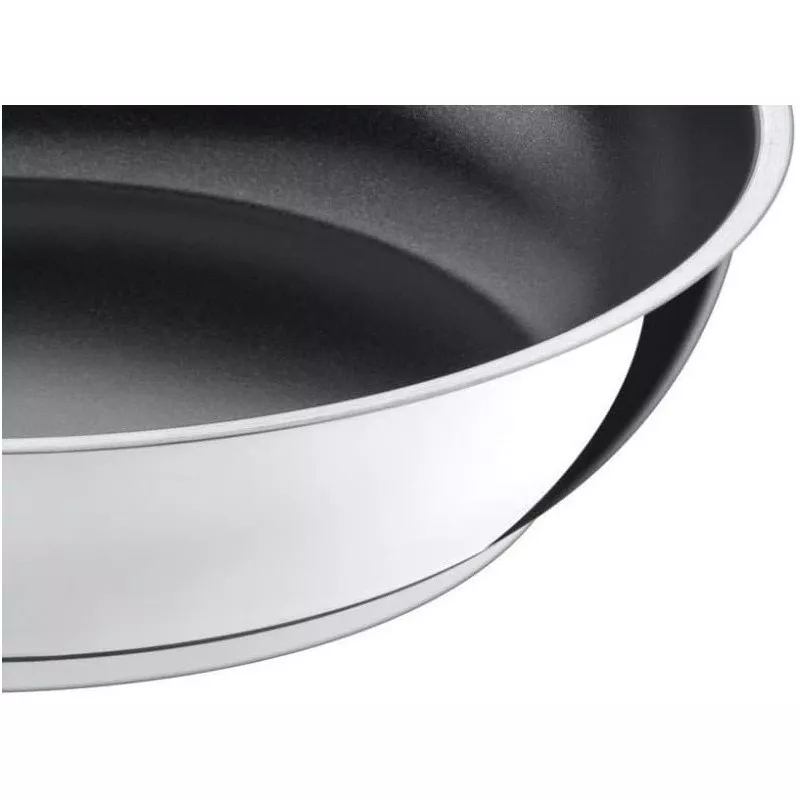 Sartén WMF Durado 28 cm de acero inoxidable con revestimiento cerámico y diseño apto para inducción.