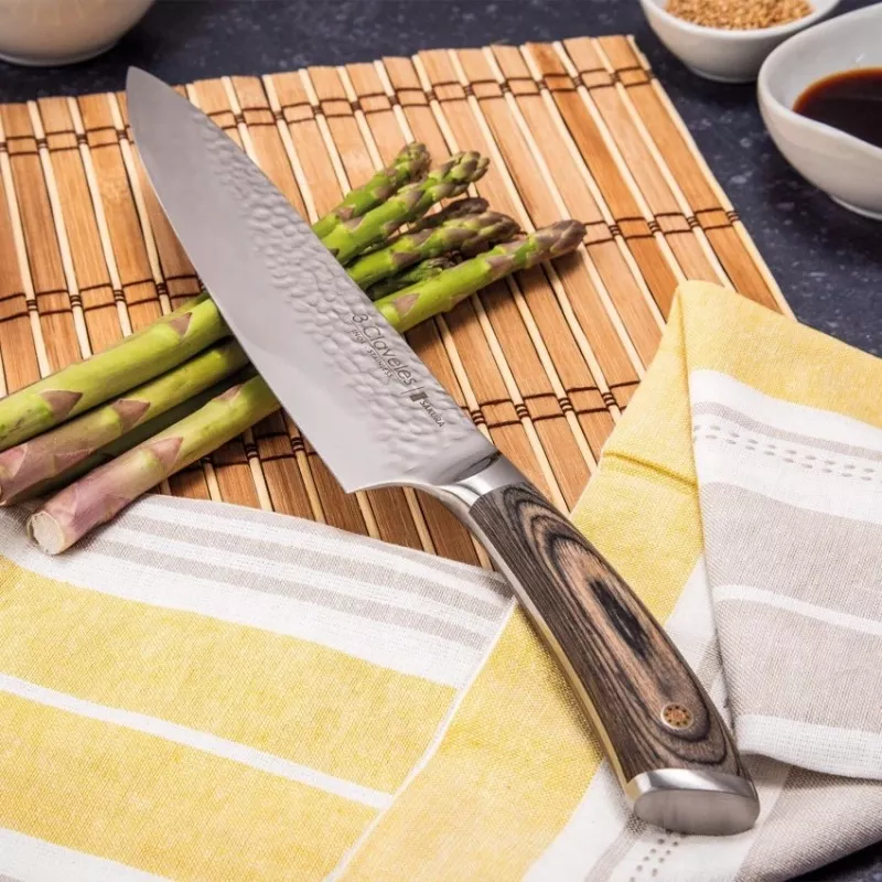 Cuchillo cocinero Tres Claveles Sakura 20cm hoja martillada