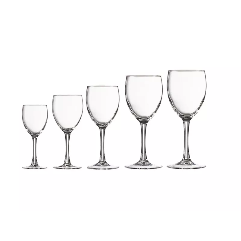 COPA PRINCESA 42 J4155 ARCOROC de vidrio transparente con diseño elegante y base estilizada, ideal para eventos.