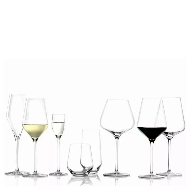 COPA QUATROPHIL BLANCO 4O CL de cristal transparente, diseño elegante y acabado fino para servir vinos.