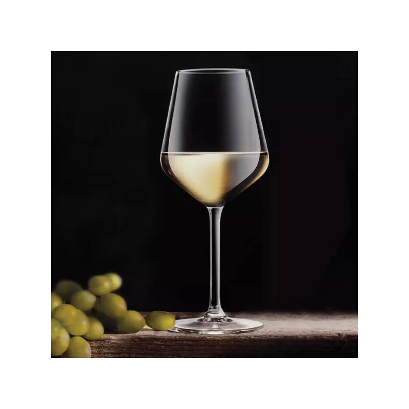 COPA CARRE VINO 42 CL VV7610055 de cristal transparente con diseño elegante y acabado brillante, ideal para vino.