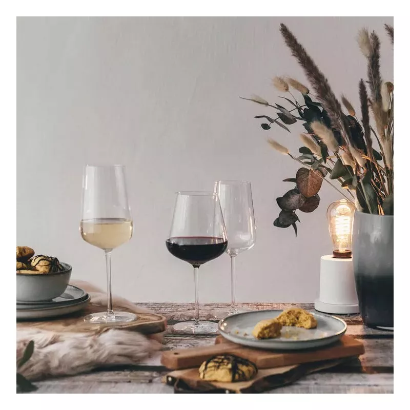 COPA ZWIESEL VERVINO BORGOÑA 140 de cristal transparente con tallado elegante y diseño ergonómico para vino tinto.