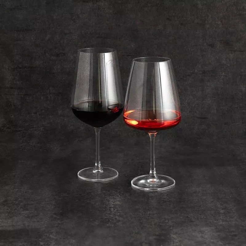 COPA BOHEMIA MAGNUS Nº2 0.75L cristal transparente con diseño elegante y acabado pulido ideal para vinos.