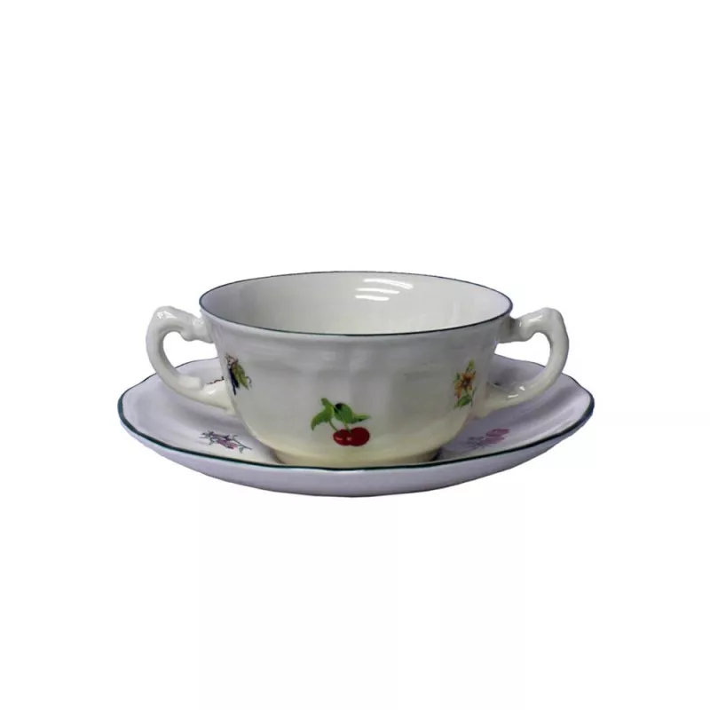 TAZA CONSOME C/P FLORES C/FILO de cerámica blanca con diseño floral y acabado brillante, incluye plato a juego.