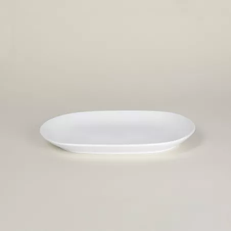 FUENTE OVAL 32*22 CANARIA EURODRA cerámica blanca, diseño ovalado y acabado liso, ideal para servir.