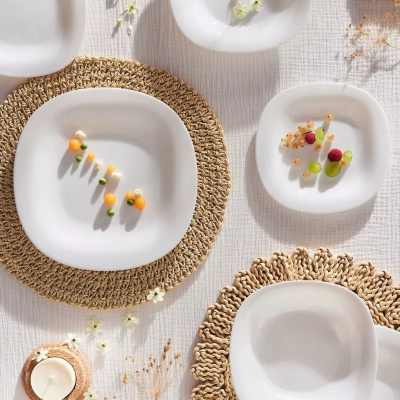 ENSALADERA 27 CARINE BCO LUMINARC de vidrio blanco, diseño moderno y acabado elegante ideal para servir ensaladas.