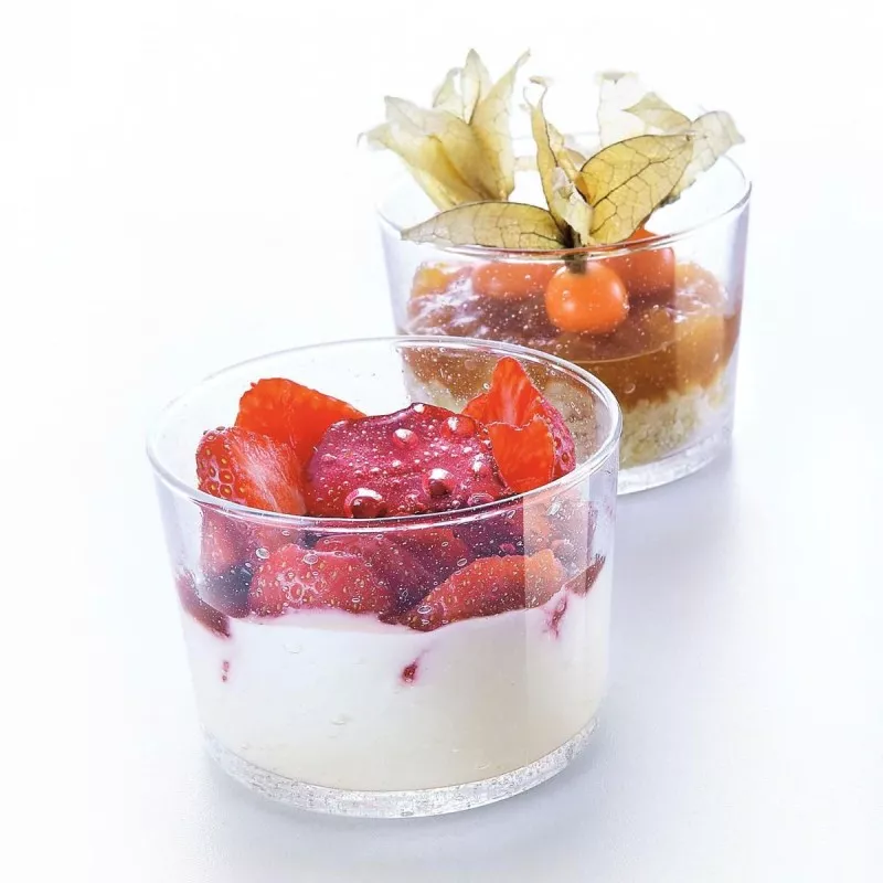 VASO CHIQUITO 23 C.L C*12 ARCOROC transparente de vidrio, ideal para postres y presentaciones elegantes.