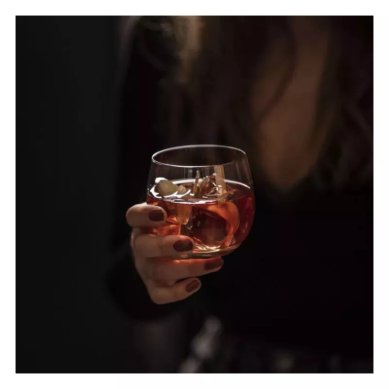 VASO ZWIESEL BANQUET WISKY BAJO 60 128075 cristal transparente con diseño elegante y acabado pulido ideal para disfrutar whisky