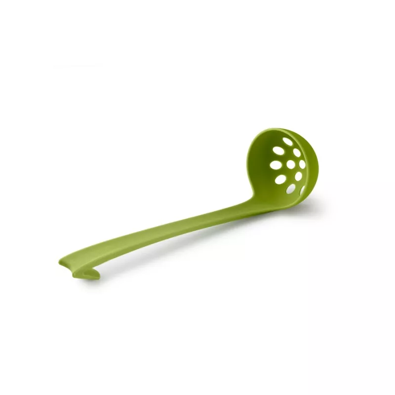 CACILLO ACEITUNAS NYLON IBILI 719110 verde con perforaciones y diseño ergonómico para servir aceitunas.