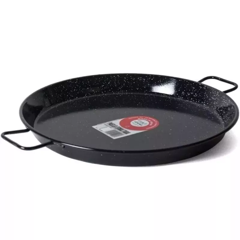 Paellera 12 esmaltada Garcima de color negro con acabado brillante y asas laterales para un fácil manejo.