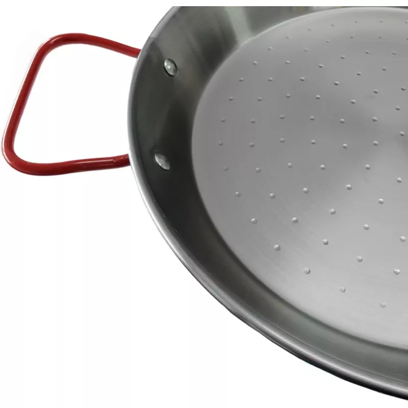 PAELLERA 70 HIERRO GARCIMA 25 RACIONES con diseño clásico, acabados en acero inoxidable y asas rojas ergonómicas.