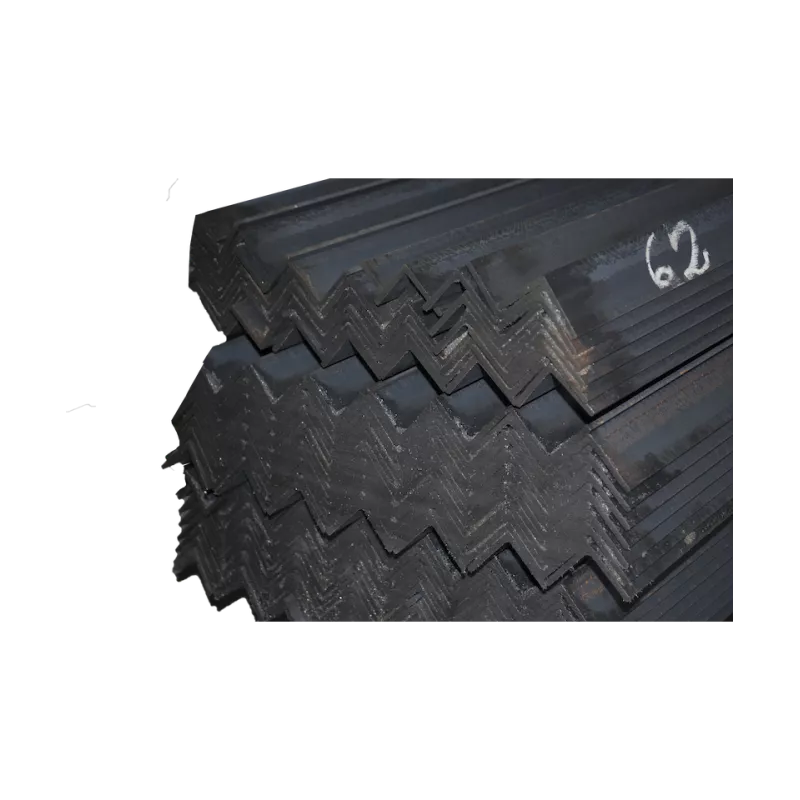 POSTE ANGULAR HIERRO L40*3.6 2.00 de color negro, resistente y durable, ideal para estructuras y soportes en construcción.