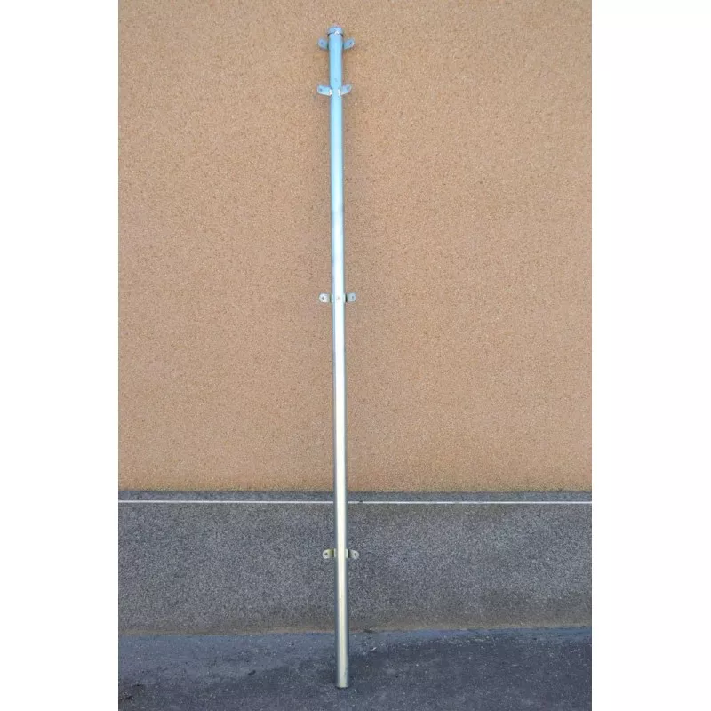 POSTE ESQUIN*ESCUADRA 150 SENDZIMIR de acero galvanizado, diseño vertical, acabado resistente y funcional para estructuras.