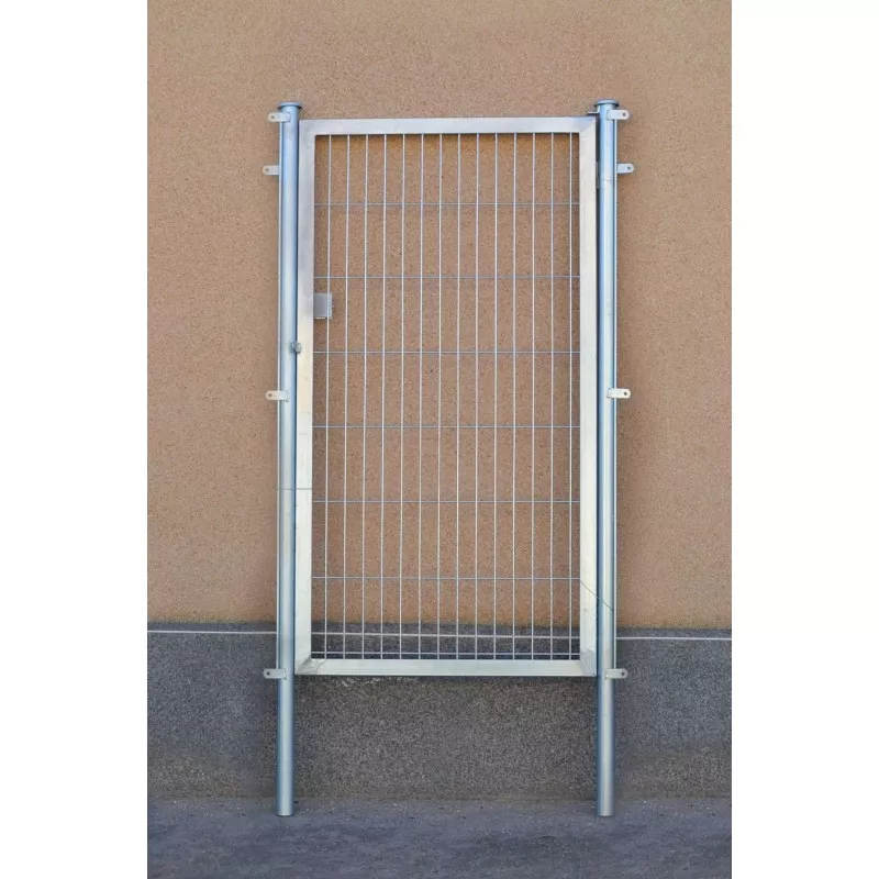 PUERTA 080 X 150 NUEVA de metal galvanizado, diseño moderno y acabado resistente para interiores o exteriores.